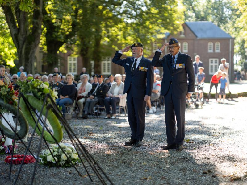 ../public/images/images/fotos/2023/Op Vleugels Der Vrijheid - 24 sept 2023 - 164.jpg